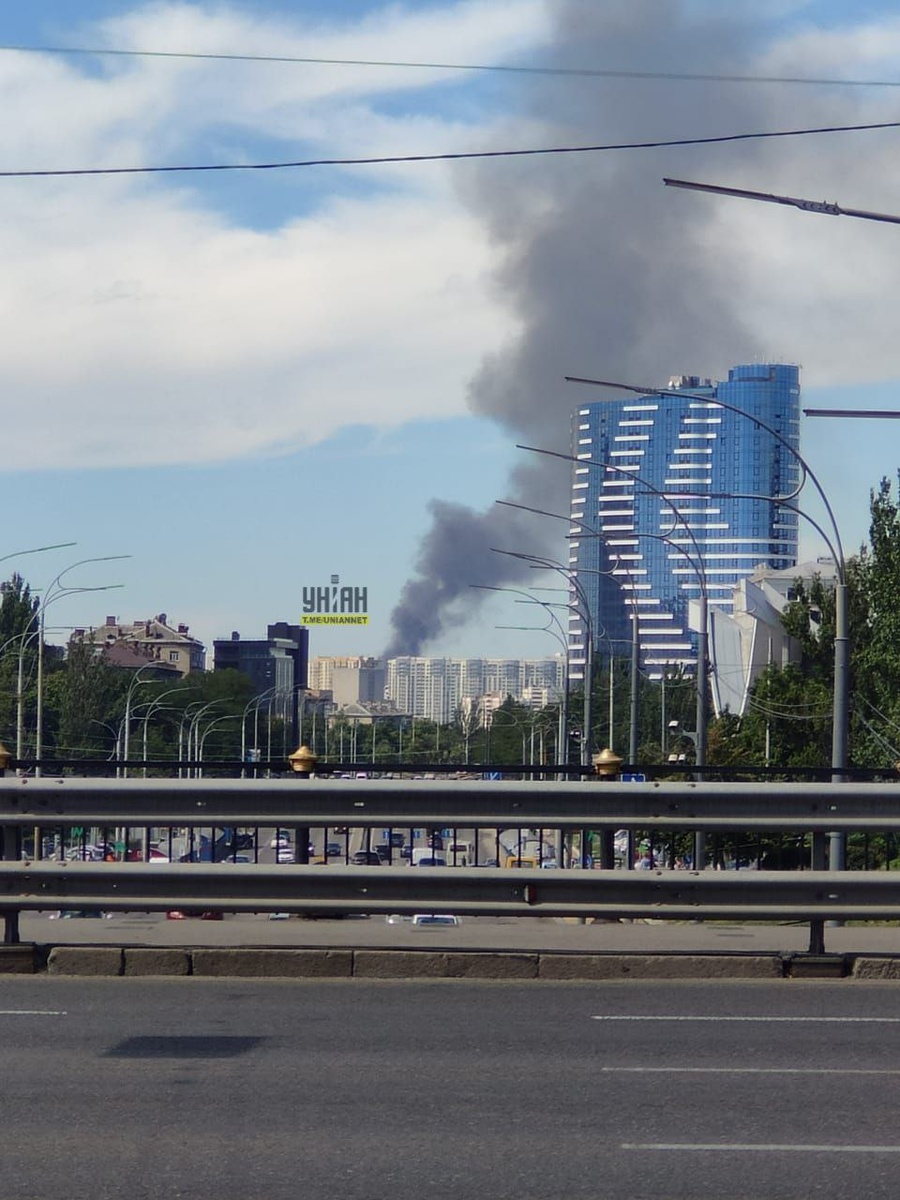 Нынешняя калибровка начиналась типично. Где-то в полночь пришли первые сообщения, что наши крылатые взлетают из Мурманской области.-7