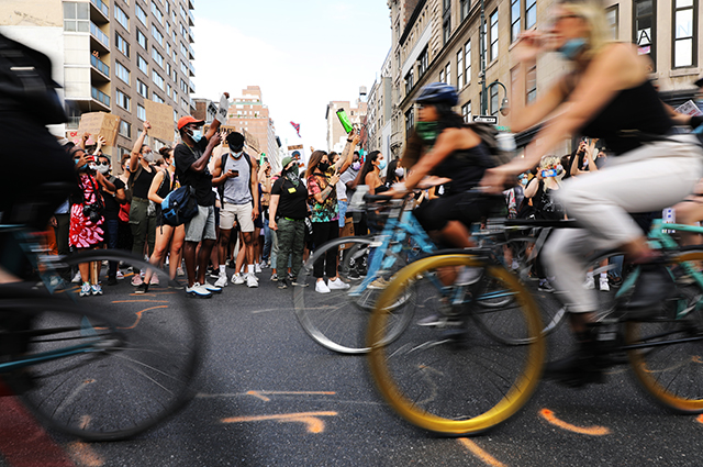 The Washington Post написал о расовой дискриминации в велосипедной езде в США. В сети отреагировали The Washington Post написал о расовой дискриминации в велосипедной езде в США. В сети отреагировали Новости