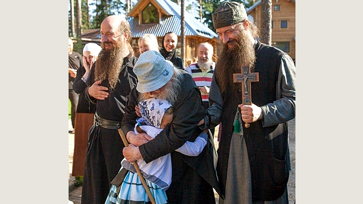 На них поставили крест. Но он их и спас: Восемь выброшенных детей показали себя На них поставили крест. Но он их и спас: Восемь выброшенных детей показали себя Феодосий, предоставлено, Феодосием, детей, семьи, очень, жизнь, приёмных, рассказал, только, взяли, забрали, когда, интерната, батюшка, обратно, волонтёрами, форма, никто, чтобы