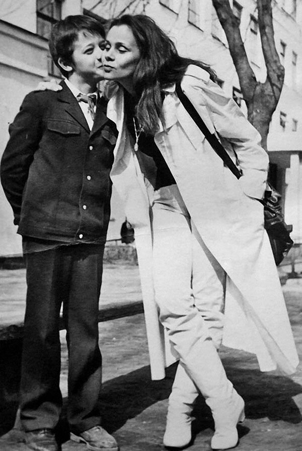 Подборка редких снимков их архивов известных артистов Подборка редких снимков их архивов известных артистов актер,актриса,кино иТВ,развлечение,фильм,фото,шоубиz,шоубиз