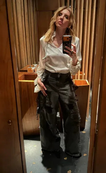 Светлана Бондарчук с мужем и Ляйсан Утяшева с Павлом Волей сходили на двойное свидание Бондарчук, Светлана, Сергей, Ляйсан, Светланы, Харченко, друзьями, вышла, внучки, также, Варвара, детей, экссупругов, развелись, Бондарчуком, замужем, Фёдором, режиссёром, Сергея, ДЦПНапомним