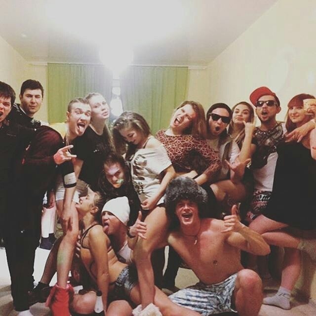 "Воспитание", "целомудрие" и "скромность": вся правда о студенческих вечеринках вечеринки, прикол, тусовки, юмор