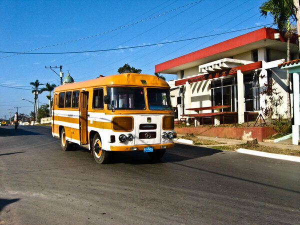Какие советские автобусы можно встретить сейчас на Кубе?