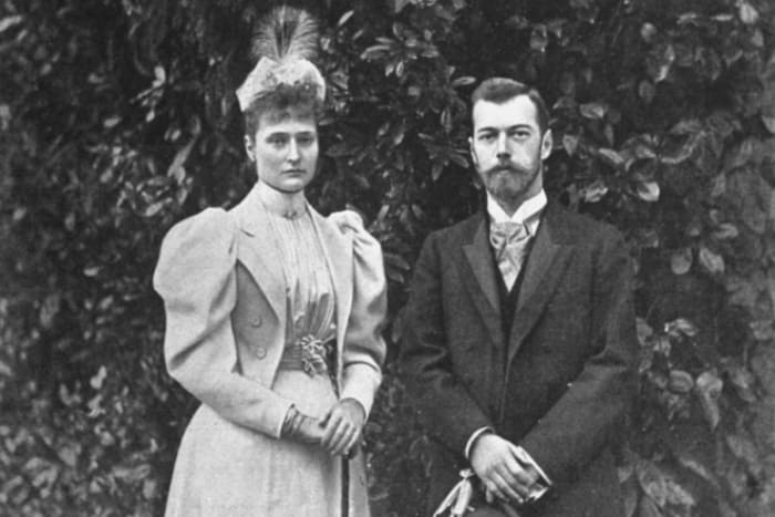 Загадка последней императрицы: Почему в России невзлюбили супругу Николая II загадочность,знаменитости,интересное,очарование,фотографии