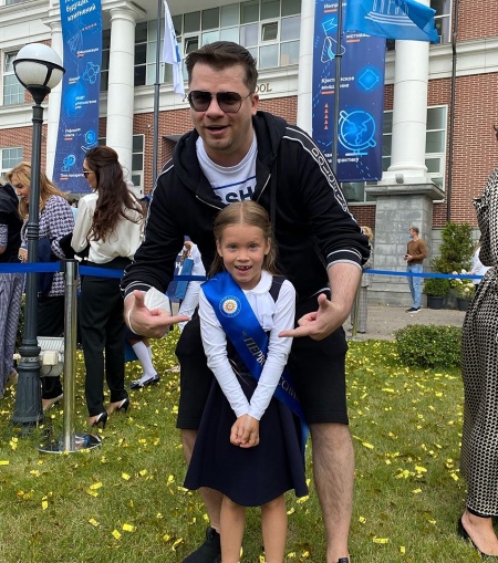 С 1 сентября: как дети Яны Рудковской, Басты, Натальи Водяновой и других отметили день знаний С 1 сентября: как дети Яны Рудковской, Басты, Натальи Водяновой и других отметили день знаний Звезды,Новости о звездах