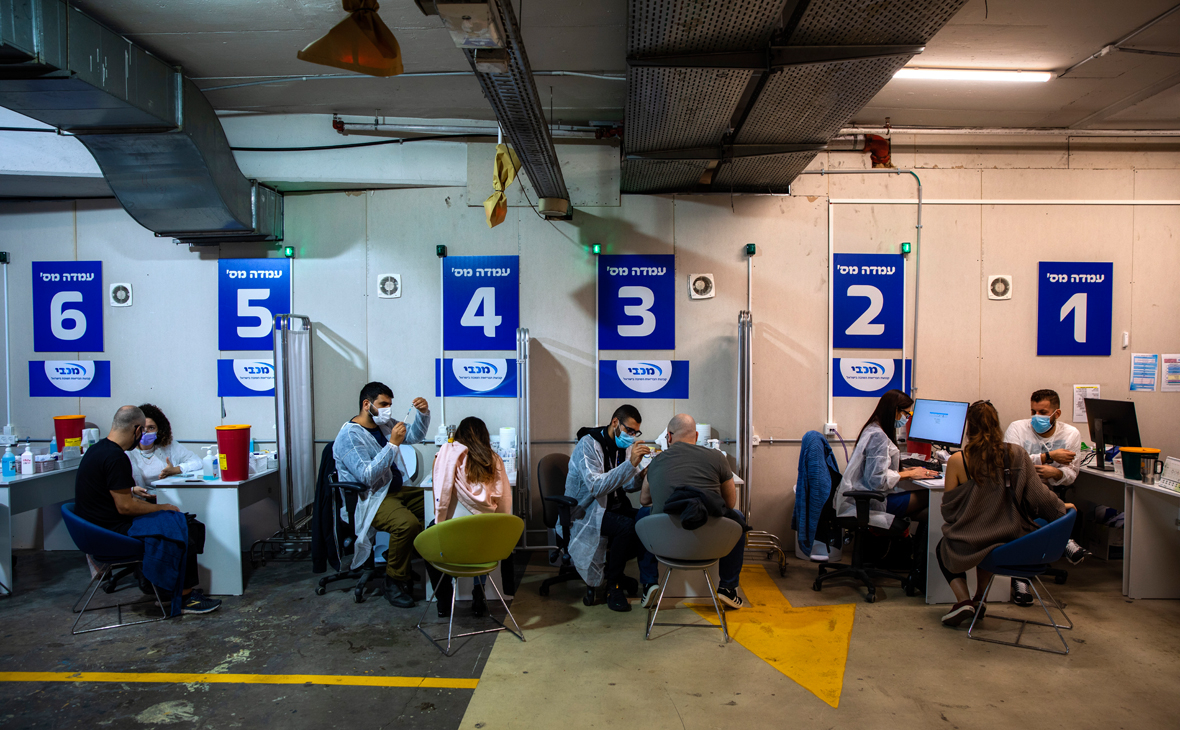 Ученые оценили способность вакцины Pfizer мешать передаче COVID-19 Ученые оценили способность вакцины Pfizer мешать передаче COVID-19