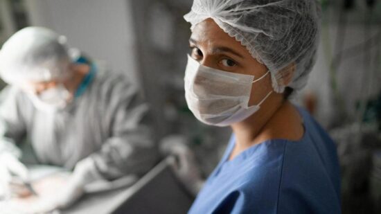 Врач Терентьева предупредила о смертельной опасности синильной кислоты при горении пластика