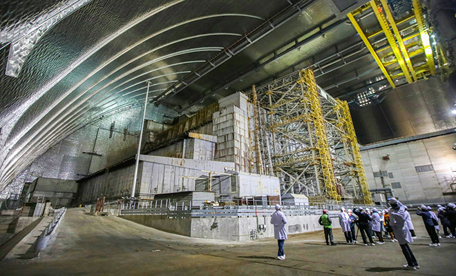 В Чернобыле снова началась ядерная реакция. Ученые пытаются нейтрализовать процесс деления, полностью, инцидента, урановых, способствует, реакции, возникновение, спровоцировать, также, дождь, бетона Обычный, песка, стержней, расплавленных, Спустя, образовавшейся, замедлению, лавоподобной, кориума, нескольких