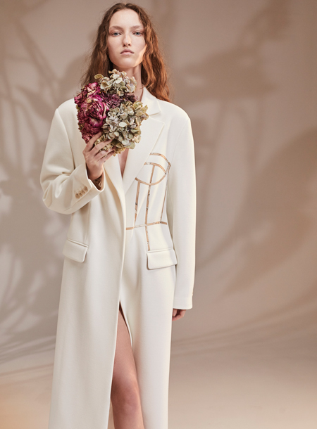 От экологичного меха до соблазнительного латекса: лукбуки новых коллекций российских дизайнеров От экологичного меха до соблазнительного латекса: лукбуки новых коллекций российских дизайнеров Мода,Новости моды