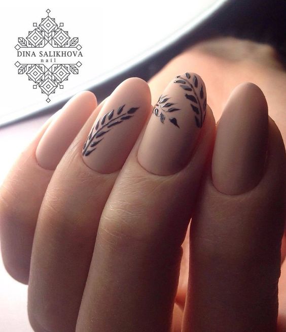 Looks at these beauty nails that I saw on pinterestttttt #nails #fashion
