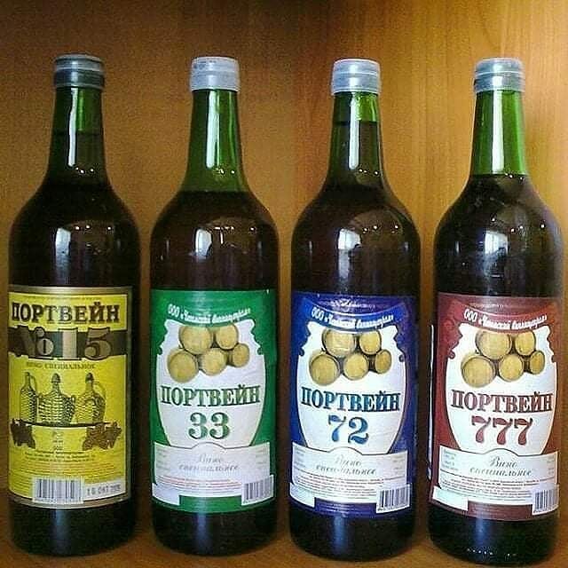 Из Урюпинского зоопарка сбежали три курицы, свинья и корова.