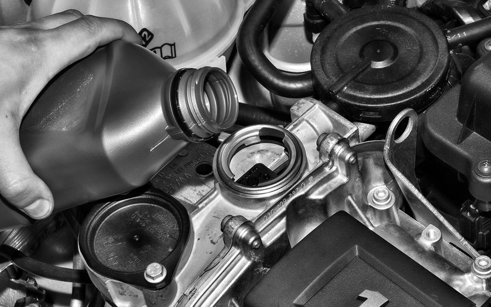 Замена масла в двигателе: 7 простых правил