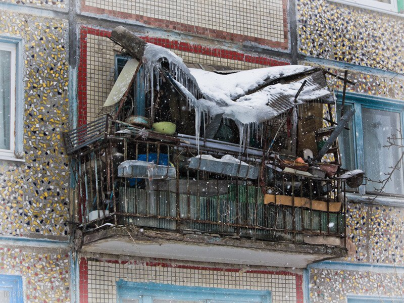 Типичный балкон в России балкон, мусор, прикол, хлам