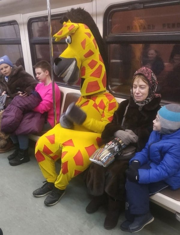 Модники и чудаки из метро Модники и чудаки из метро позитив,смешные картинки,юмор