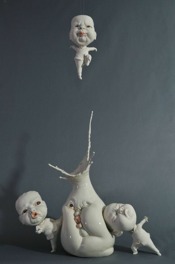 Керамические младенцы Джонсона Цанга 