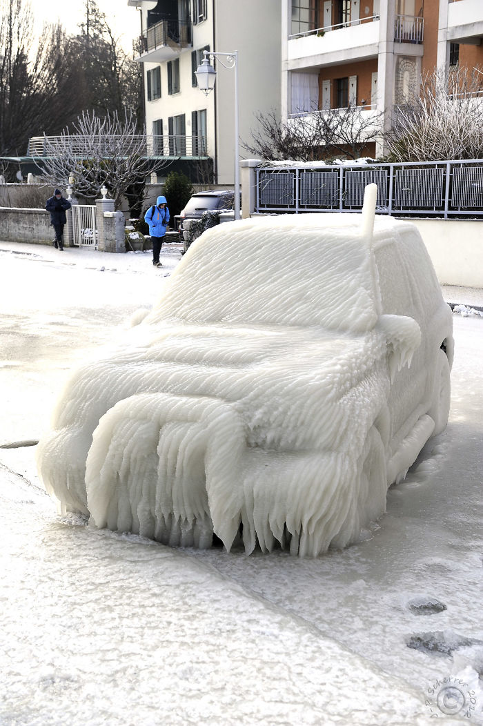 Frozen Car