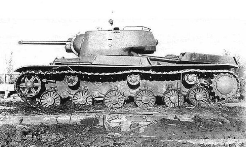 Рассказы об оружии. КВ - первый тяжёлый советский танк 