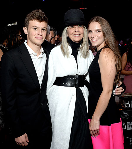 Дочь Дайан Китон объявила о помолвке: фото кольца Дети,Дети знаменитостей