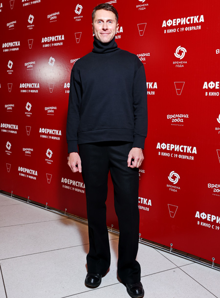 Дмитрий Хрусталев с женой, Виктория Дайнеко и другие гости премьеры фильма "Аферистка" Дмитрий Хрусталев с женой, Виктория Дайнеко и другие гости премьеры фильма "Аферистка" Звезды,Красная дорожка