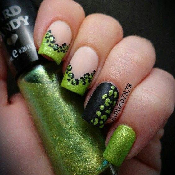 Green & Black nails