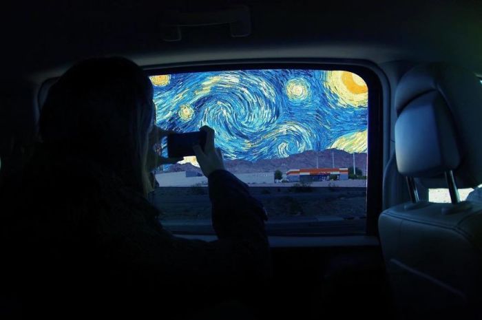 Для коллажа использована картина «Звездная ночь» нидерландского художника-постимпрессиониста Винсента Ван Гога (Vincent van Gogh).