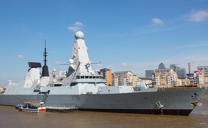 Британцам посоветовали держаться подальше от границ России