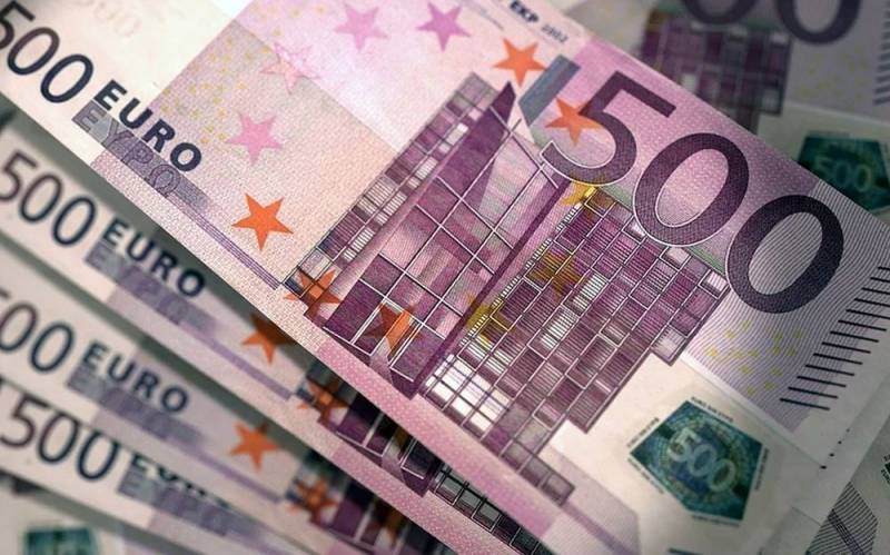 В Минфине допустили полный отказ от доллара в пользу евро Новости