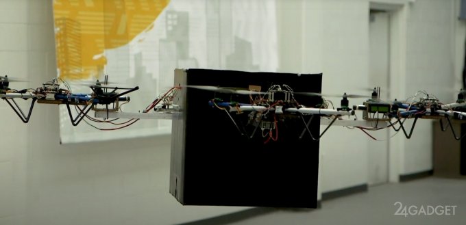 Совместная работа малых дронов поможет перемещать тяжелые посылки