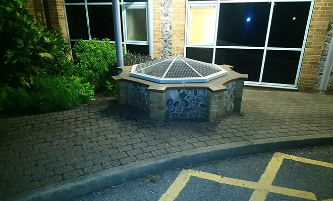 Внутри самого глубокого колодца в мире. Чтобы добраться до воды, пришлось выкопать яму в 400 метров Внутри самого глубокого колодца в мире. Чтобы добраться до воды, пришлось выкопать яму в 400 метров Культура