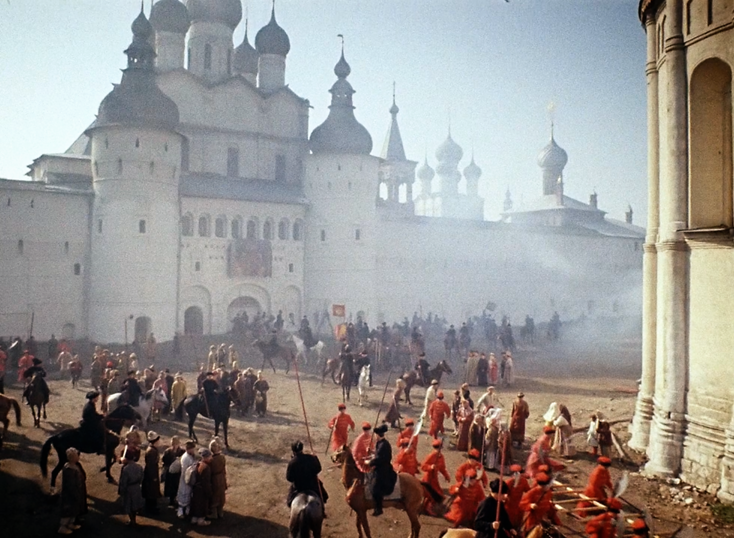 Ростов Великий на ноябрьские Ростов Великий на ноябрьские очень, Ростов, кремль, фильма, Васильевич, строился, город, озера, берегу, строительства, поэтому, опять, впечатляюще, повторюсь, «Пренебесному, функциональностьюВыглядит, наряду, удобства, традициями, между