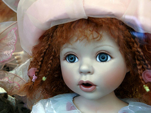 Куклы: чем опасны безобидные детские игрушки