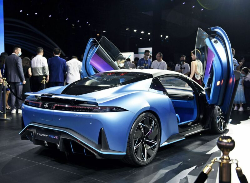 "Первый китайский суперкар на электромобиле" — Aion Hyper SSR — замечен на производственная линия