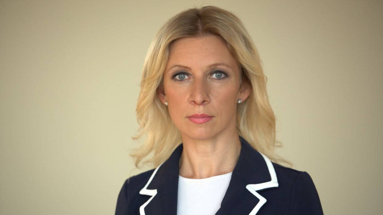 Захарова обратилась к американским СМИ на фоне сообщений о «стягивании» ВС РФ к границам Украины