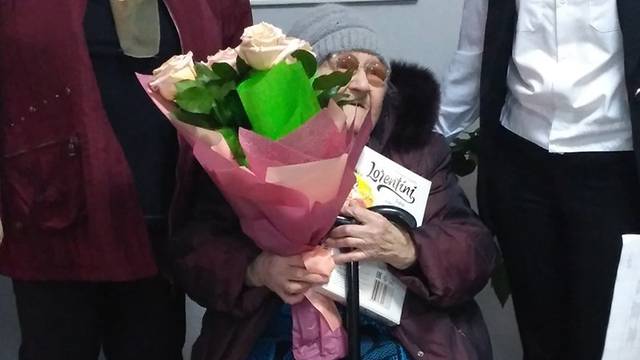 В Старом Осколе 99-летняя избирательница лично пришла на участок