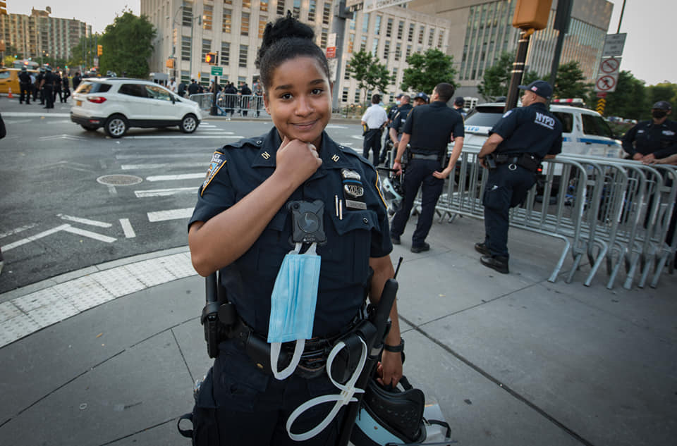 Протест в Нью Йорке: взгляд с другой стороны отлично, фотографии, беспорядков, передают, конечно, несколько, много, Мишины, перепись, которой, части, очень, полицейский, оружием, требуется, которые, разных, обществе, полицейских, Уменьшим