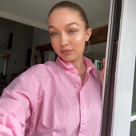 Джиджи Хадид ответила на слова журнала Vogue о том, что она маскирует свою беременность Джиджи Хадид ответила на слова журнала Vogue о том, что она маскирует свою беременность Джиджи, Хадид, беременности, когда, своей, Однако, модели, Малика, очень, своего, семьи, живот, чтото, время, между, отметила, родится, особенное, Зейна, бойфренда