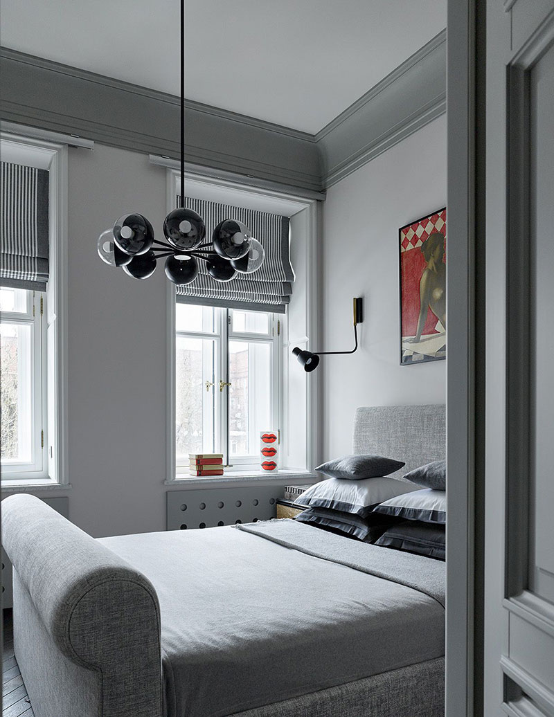 Стильная квартира в оттенках серого в старом доме в Москве Стильная квартира в оттенках серого в старом доме в Москве высокие потолки,интерьер и дизайн,квартира,Москва,Россия,современный стиль,черный цвет