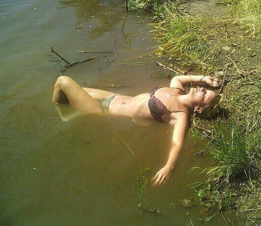 Простушки, обожающие месить грязь Простушки, обожающие месить грязь