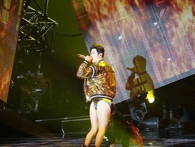 Вот это их изогнуло интересное, показалось, фото, юмор