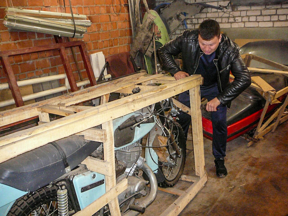 Пошел процесс распаковки