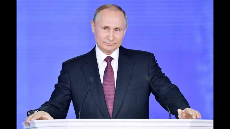 "Время переезжать в Россию": американские читатели отреагировал на валдайскую речь Путина