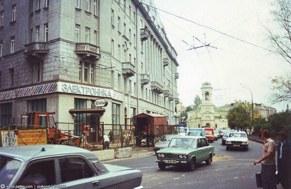 Москва 90-ых гг. http://limonos.ru