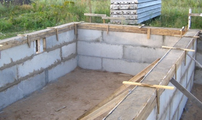 fbs fundament.jpg