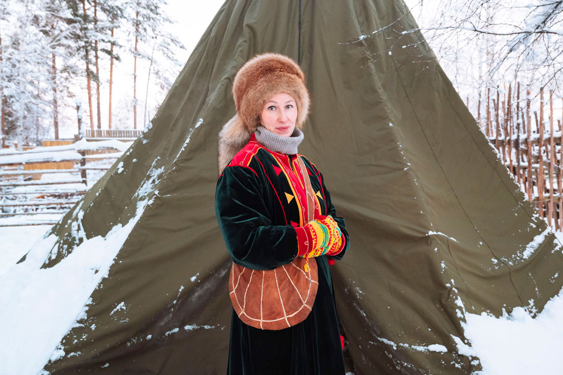 Саами в старину. Саамы лопари. Саамы финно-угорский народ. Лопари народность саамы.