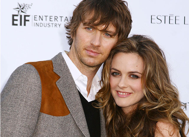 Алисия Сильверстоун рассказала, что любит принимать ванну с 9-летним сыном Алисия Сильверстоун рассказала, что любит принимать ванну с 9-летним сыном Дети,Дети знаменитостей