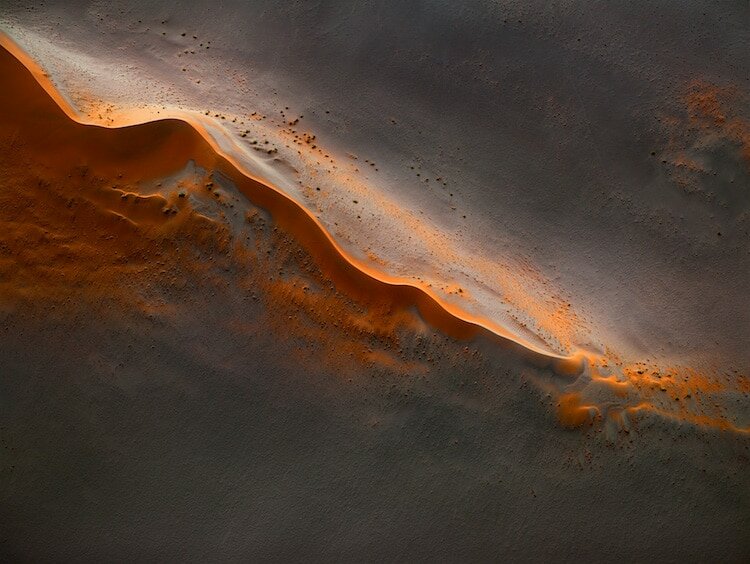 Аэрофотоснимки пустыни Намибии выглядят как абстрактные картины страны, фотографии, смогла, Австралийский, который, открывается, высоты, уникальная, техника, фотографирования, полной, возможность, проявить, творческий, подход, берега, фантазию, Обычные, пейзажные, превращаются