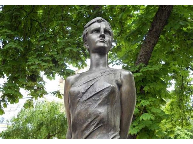 Сами позорим историю и память...Мы умом тронулись, россияне? геополитика,ЗояГерой,россия