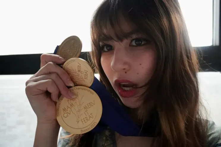 Родилась от донора, бросала спорт и уволила отца: "неформальная" олимпийская чемпионка Алиса Лью стала звездой соцсетей cable news network (cnn),instagram (инстаграм),социальная сеть,Аделия Петросян,АлисА,ами накаи,артур лью,илья малинин,калифорнийский университет,кимми майсснер,мирай нагасу,Михаил Шайдоров,мишель кван,Петр Гуменник,Тоня Хардинг