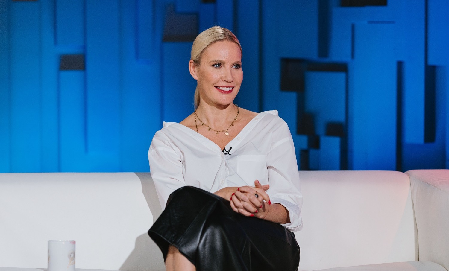 Елена Летучая показала фанатам эффективные упражнения для ягодиц и пресса