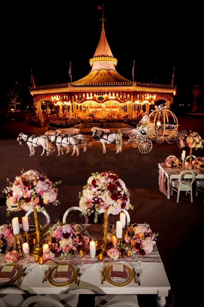 Ночная свадьба в Disney World